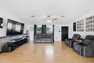 106 Hemphill St, Avalon, TX 76623 - Photo 4