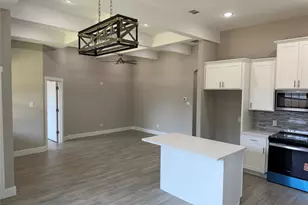 3025 Red Oak Dr, Granbury, TX 76048 - Photo 6