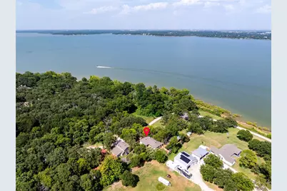 627 Francks Circle, Shady Shores, TX 76208 - Photo 2
