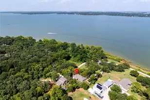 627 Francks Cir, Shady Shores, TX 76208 - Photo 2
