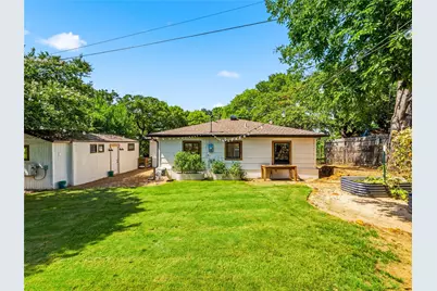 627 Francks Circle, Shady Shores, TX 76208 - Photo 24