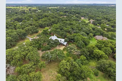 1100 Crazy Horse Trail, Burleson, TX 76028 - Photo 38