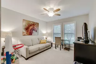 1325 Shamrock Ln, Plano, TX 75093 - Photo 16