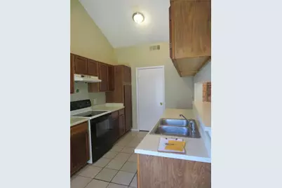 1755 Carrington Drive, Glenn Heights, TX 75154 - Photo 4