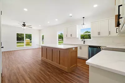 705 Daniel Street, Blossom, TX 75416 - Photo 8