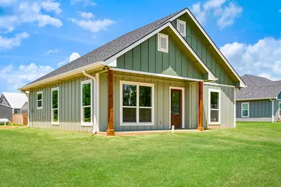705 Daniel Street, Blossom, TX 75416 - Photo 2