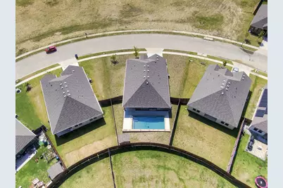 1100 Canterbury Lane, Ennis, TX 75119 - Photo 30