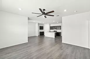 1100 Canterbury Ln, Ennis, TX 75119 - Photo 8