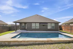 1100 Canterbury Ln, Ennis, TX 75119 - Photo 24