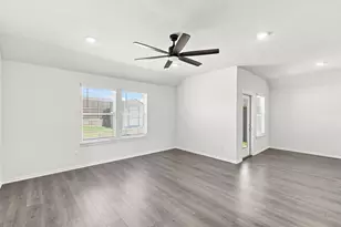 1100 Canterbury Ln, Ennis, TX 75119 - Photo 10