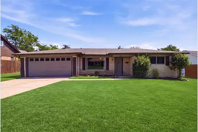 5605 Morley Avenue, Fort Worth, TX 76133 - Photo 1