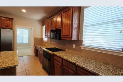 1902 Smoke Tree Trail, Garland, TX 75040 - Photo 10