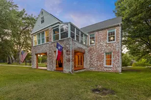 6395 W Red Bird Ln, Dallas, TX 75236 - Photo 2