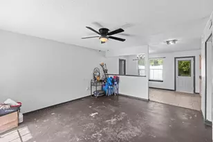 235 Hickory St, Blossom, TX 75416 - Photo 16