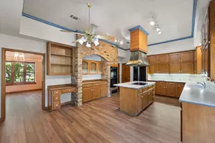 2520 Norwood Dr, Hurst, TX 76054 - Photo 6