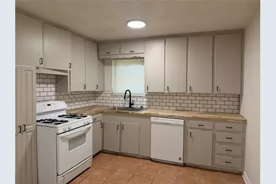 2800 W Fuller Avenue, Fort Worth, TX 76133 - Photo 6