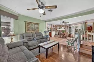 1800 Pecan Park Dr, Arlington, TX 76012 - Photo 4
