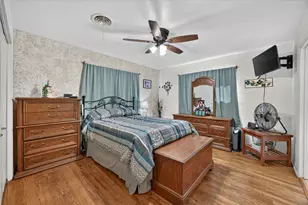 1800 Pecan Park Dr, Arlington, TX 76012 - Photo 10