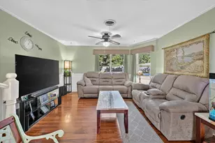 1800 Pecan Park Dr, Arlington, TX 76012 - Photo 12