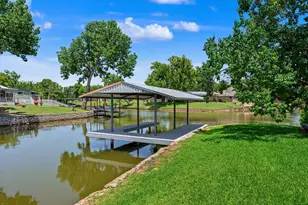 4316 Cottonwood Ct, Granbury, TX 76049 - Photo 14