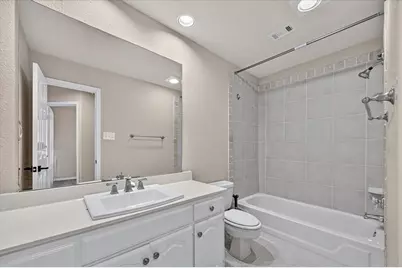 400 Breakers Point Court, Irving, TX 75063 - Photo 18