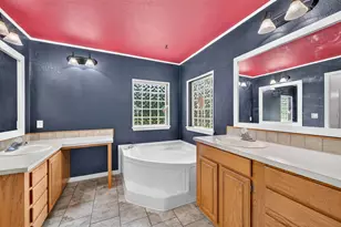 923 Co Rd 2415, Honey Grove, TX 75446 - Photo 22