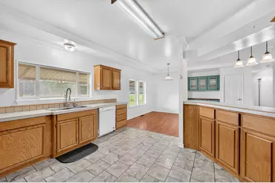 923 County Road 2415, Honey Grove, TX 75446 - Photo 16