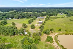 923 Co Rd 2415, Honey Grove, TX 75446 - Photo 36