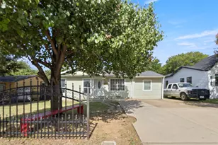 711 Hilltop Dr, Irving, TX 75060 - Photo 2