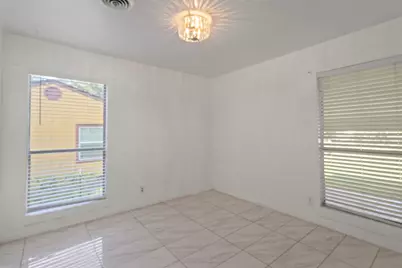 711 Hilltop Drive, Irving, TX 75060 - Photo 14