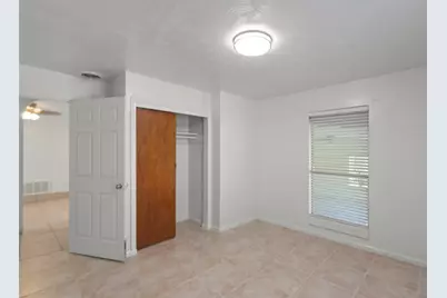 711 Hilltop Drive, Irving, TX 75060 - Photo 22