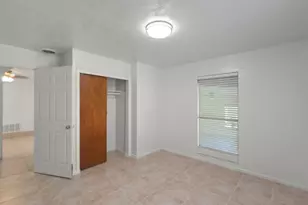 711 Hilltop Dr, Irving, TX 75060 - Photo 22