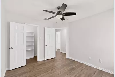 1320 Clearwater Drive, Grand Prairie, TX 75052 - Photo 30