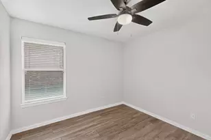 1320 Clearwater Dr, Grand Prairie, TX 75052 - Photo 28