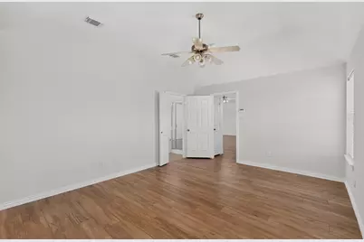 1320 Clearwater Drive, Grand Prairie, TX 75052 - Photo 18