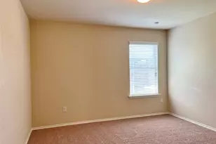 222 Thoroughbred St, Waxahachie, TX 75165 - Photo 8