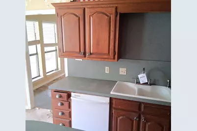 319 Jamie Way, Greenville, TX 75402 - Photo 8