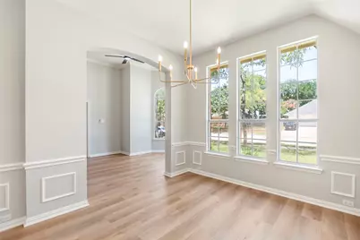 6304 Fox Hunt Drive, Arlington, TX 76001 - Photo 12