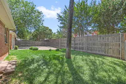 6304 Fox Hunt Drive, Arlington, TX 76001 - Photo 36