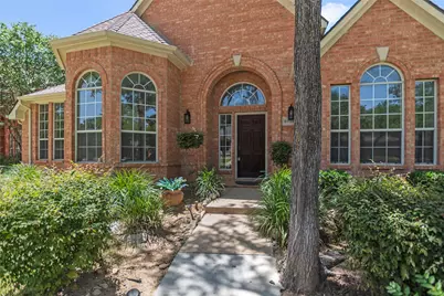 6304 Fox Hunt Drive, Arlington, TX 76001 - Photo 2