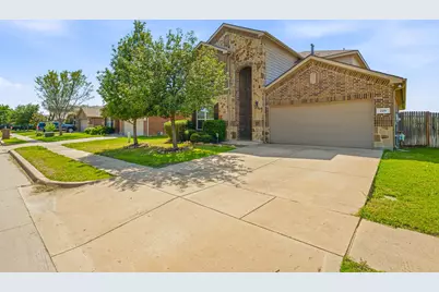 229 Pin Cushion Trail, Burleson, TX 76028 - Photo 1