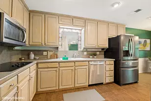 2215 W Sanford St, Arlington, TX 76012 - Photo 12