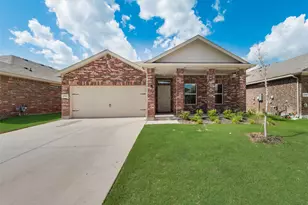 9704 New Bern Dr, Fort Worth, TX 76108 - Photo 2