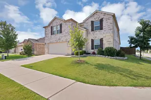 3004 Walker Creek Dr, Little Elm, TX 75068 - Photo 2