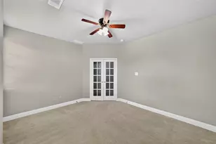 8607 Calvin Rd, Irving, TX 75063 - Photo 26