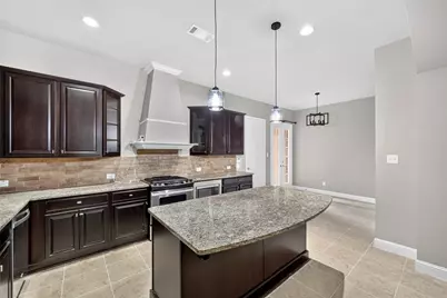 8607 Calvin Road, Irving, TX 75063 - Photo 12