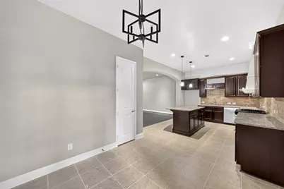 8607 Calvin Road, Irving, TX 75063 - Photo 4
