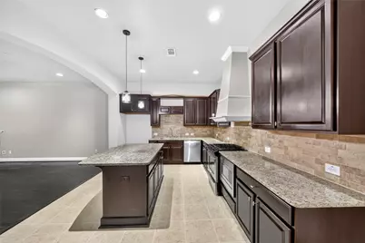 8607 Calvin Road, Irving, TX 75063 - Photo 8