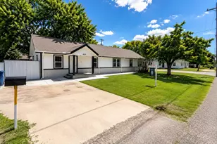 409 Jefferson Ave, Princeton, TX 75407 - Photo 4