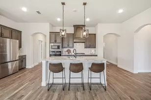 513 River Bank Ct, Granbury, TX 76049 - Photo 12